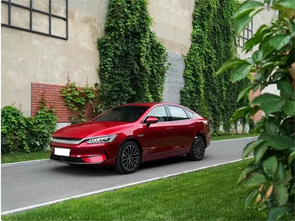 Electric Fuel BYD Qin Plus Dm-i 120km Hybrid Sedan with Maximum Power of 100-150Ps