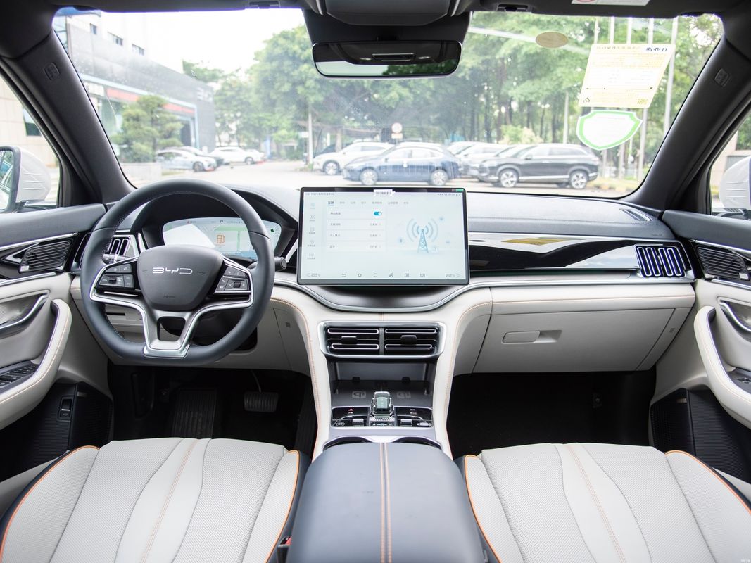 2024 BYD Song Plus FWD Dm-i 150KM Champion 5G Hybrid Electric Vehicle with Leather Seats