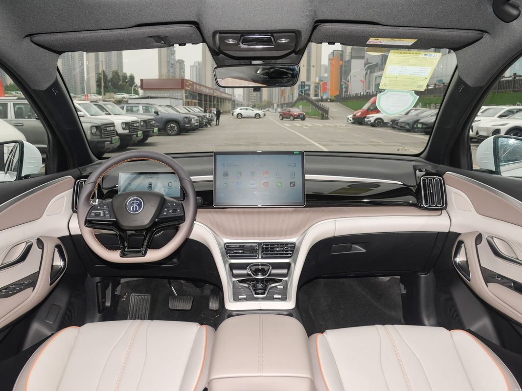 Byd 2024 Song Pro Dm-i honor 110KM The Hybrid Car with 5 Seats and Panoramic Sunroof