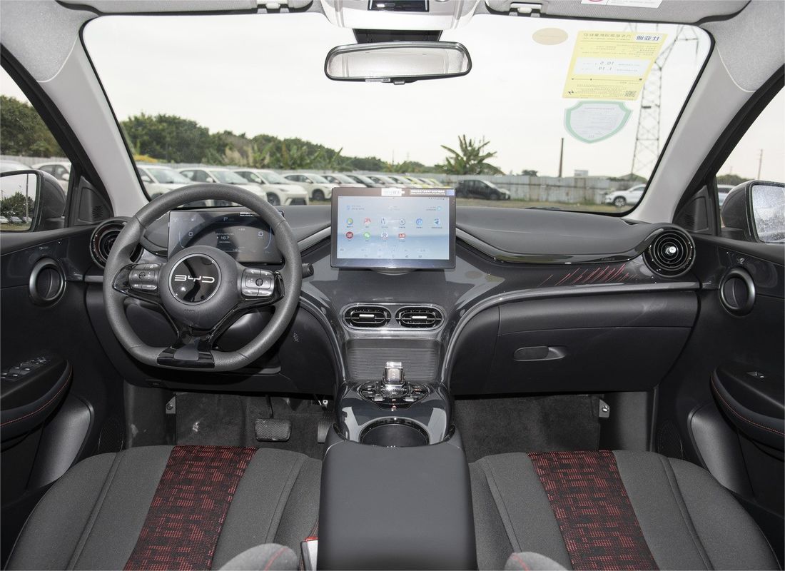 405KM Electric Hatchback Car BYD E2 Honor Comfort Sedan With Advanced Technology