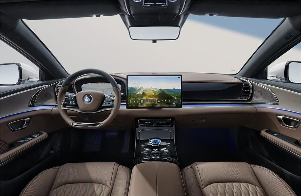 121KM Prestige S-Class Luxury Interior BYD Han Electric Car DM-I Noble Edition