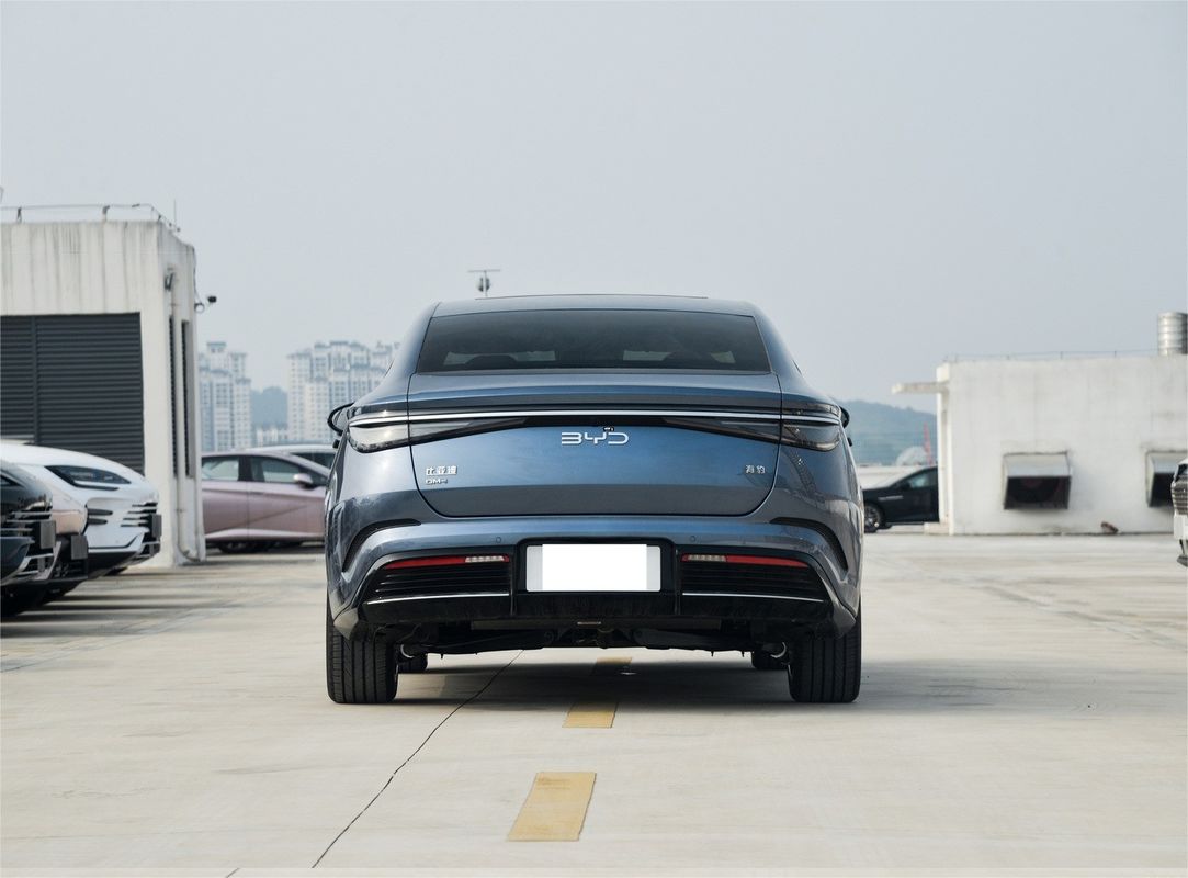 Panoramic Sunroof Byd DM-i 200KM the Honor Flagship in Hybrid Sedans