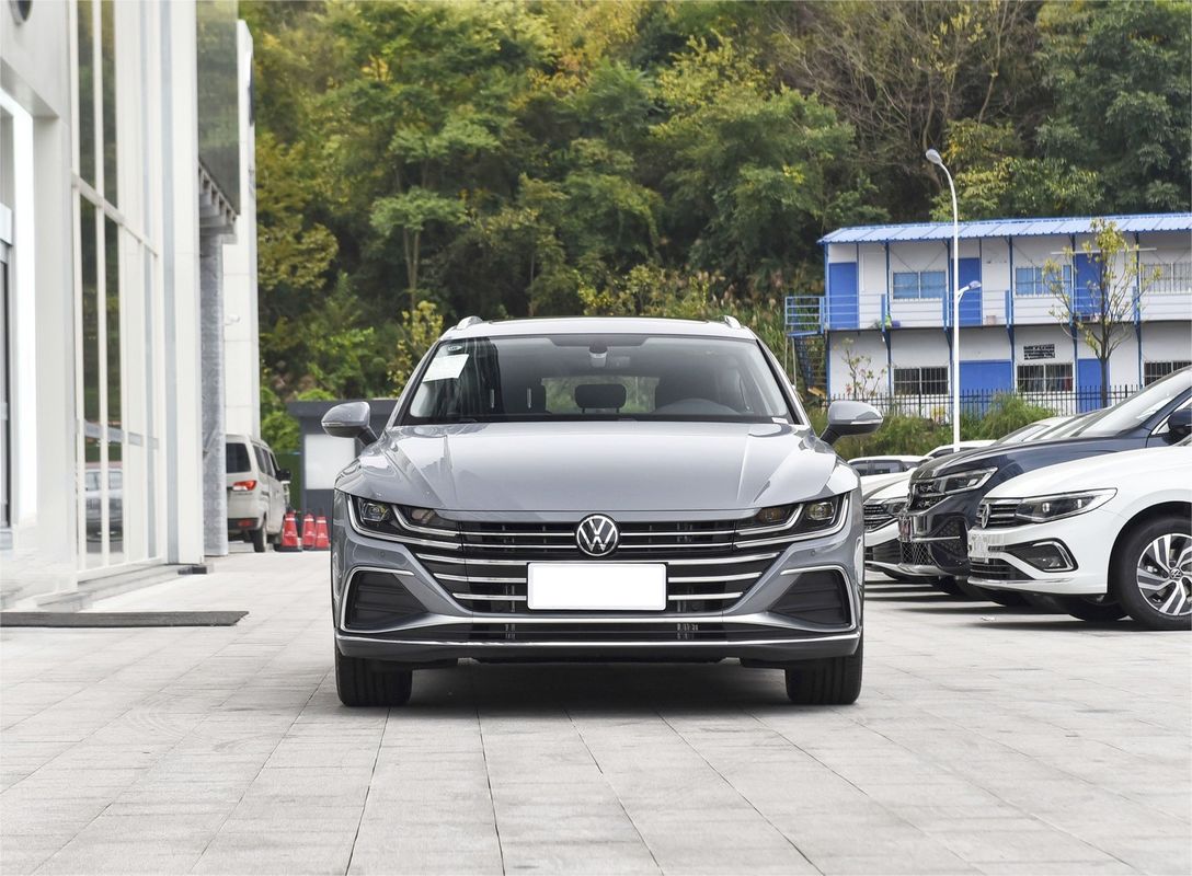 300-400Nm 2024 Volkswagen CC Hunting Car German Classic Car With Ultra High Range