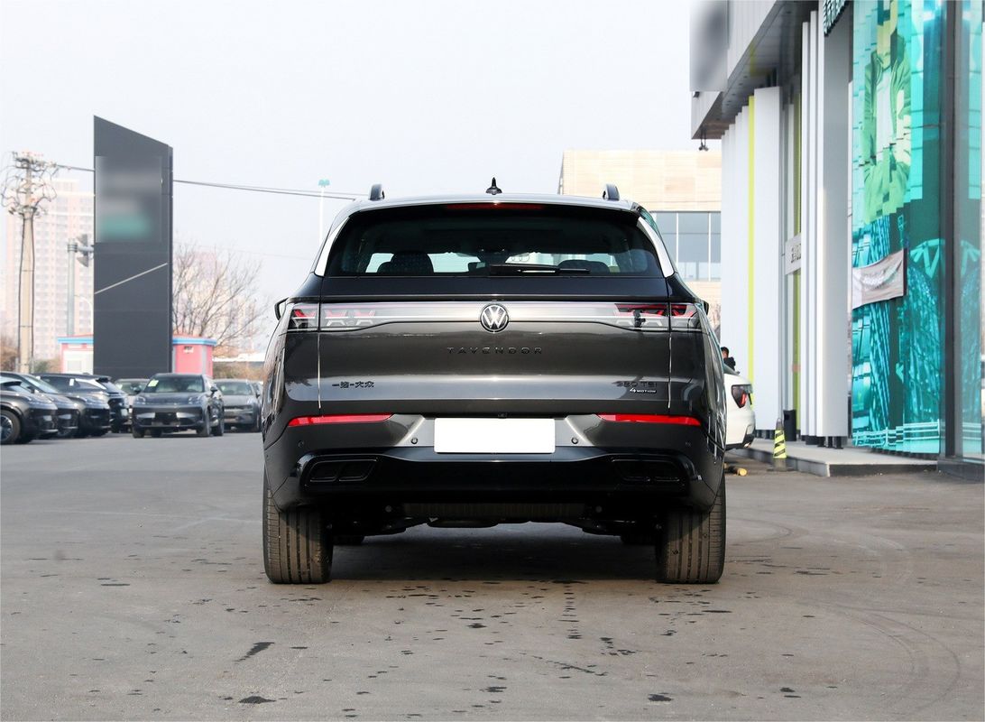 Large Space 2024 VW Tavendor 380TSI R-Line 4WD SUV With Electric Copilot Seat Adjustment