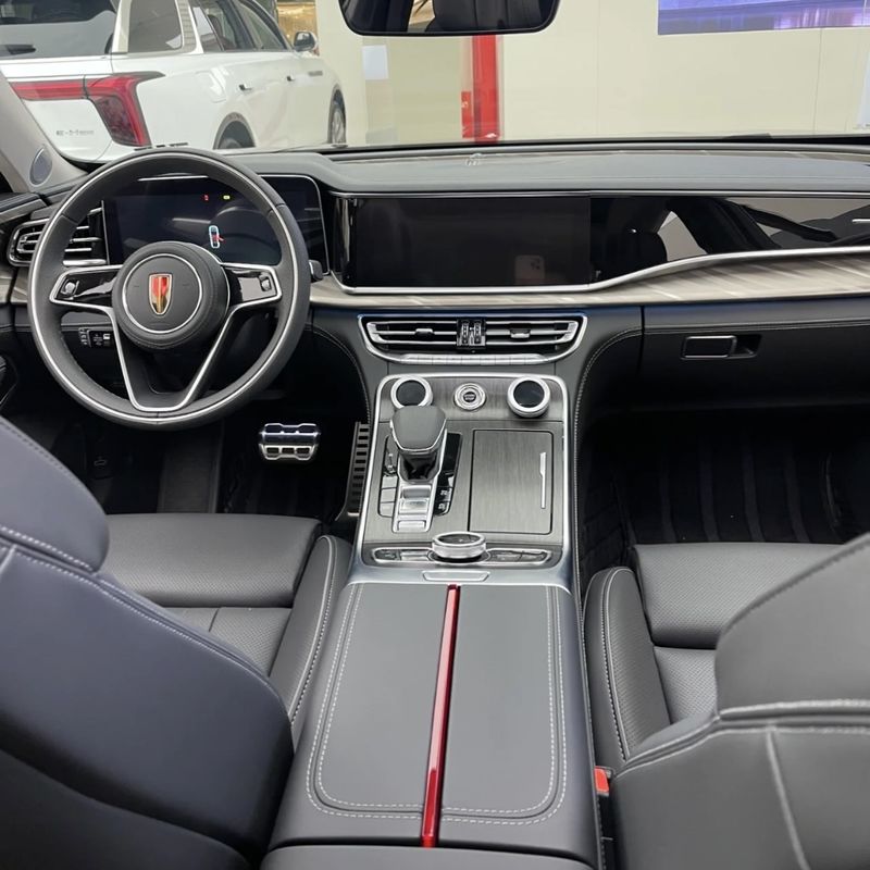 Cars Vehicles Faw Hongqi H9 Gasoline Cars Fuel Car Adult Vehicle with 360° Rear Camera