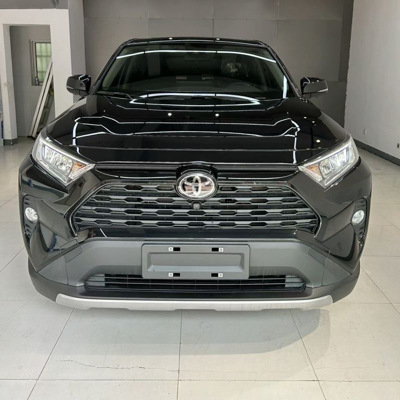 2023 Toyota RAV4 Vehículo híbrido de gasolina con cuatro ruedas de gas para la generación adulta