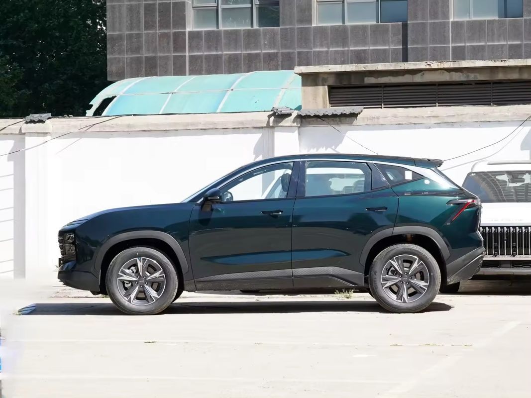 2022 Geely Xingyue L Extended Range Electric Vehicle with High Mileage and High Speed