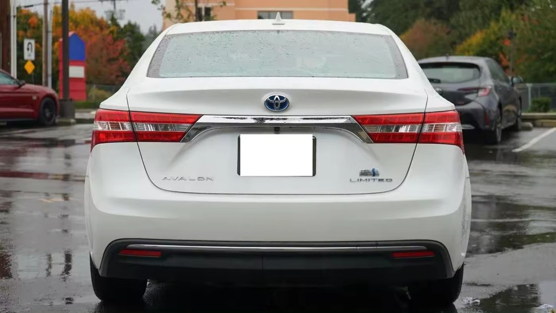 Toyota Sedan Petrol Car Asiatic Lion 2.0 Elite Edition Gasoline Motor Car Front 4 Rear 4