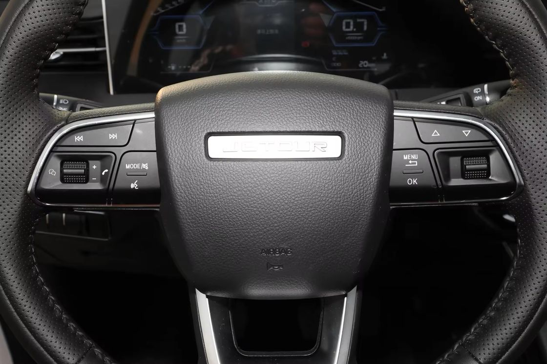 2023 Chery Jetour X70 Plus 2.0T 7DCT Gasoline Suv Car with Manual Driver's Seat Adjustment