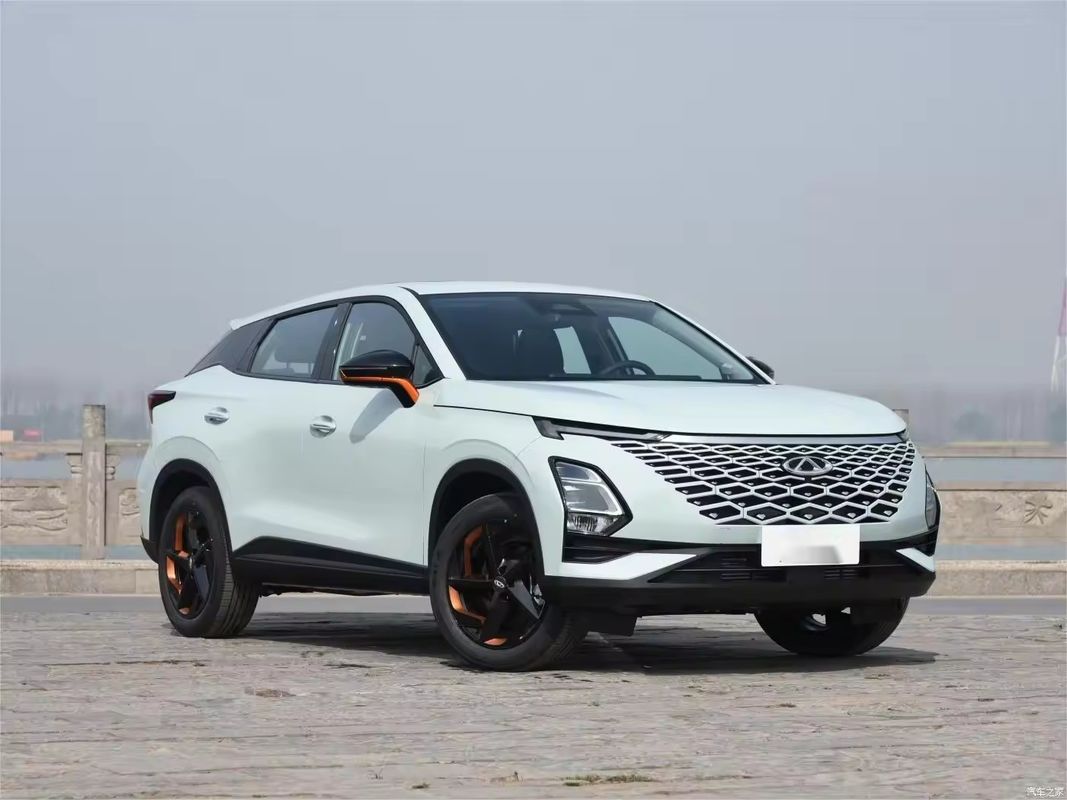 Speed Chery Omenda 1.5T CVT Gasoline SUV with 5 Seats Large Space and Front 4 Rear 2 Radar