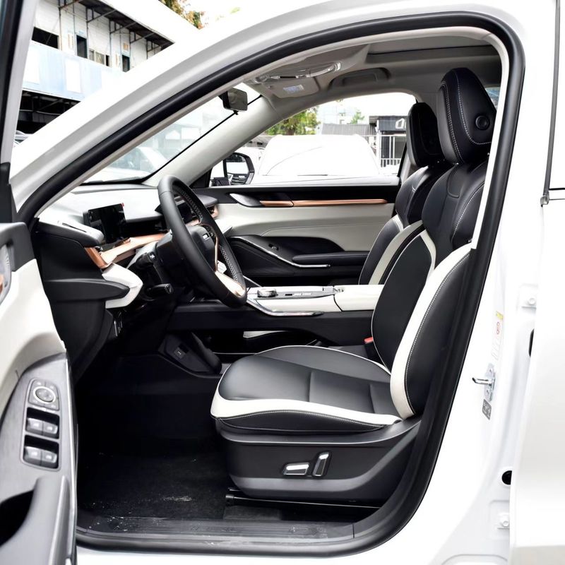 -Made Changcheng Haval H6 Energy 2023 DHT-PHEV 110km Compact SUV 5 Doors 5 Seats Good