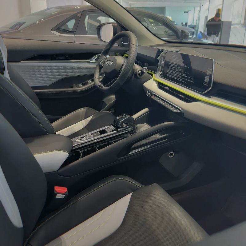 Electric Seat Adjustment Geely Coolray Binyue 2023 SUV with Maximum Torque Nm 200-300Nm