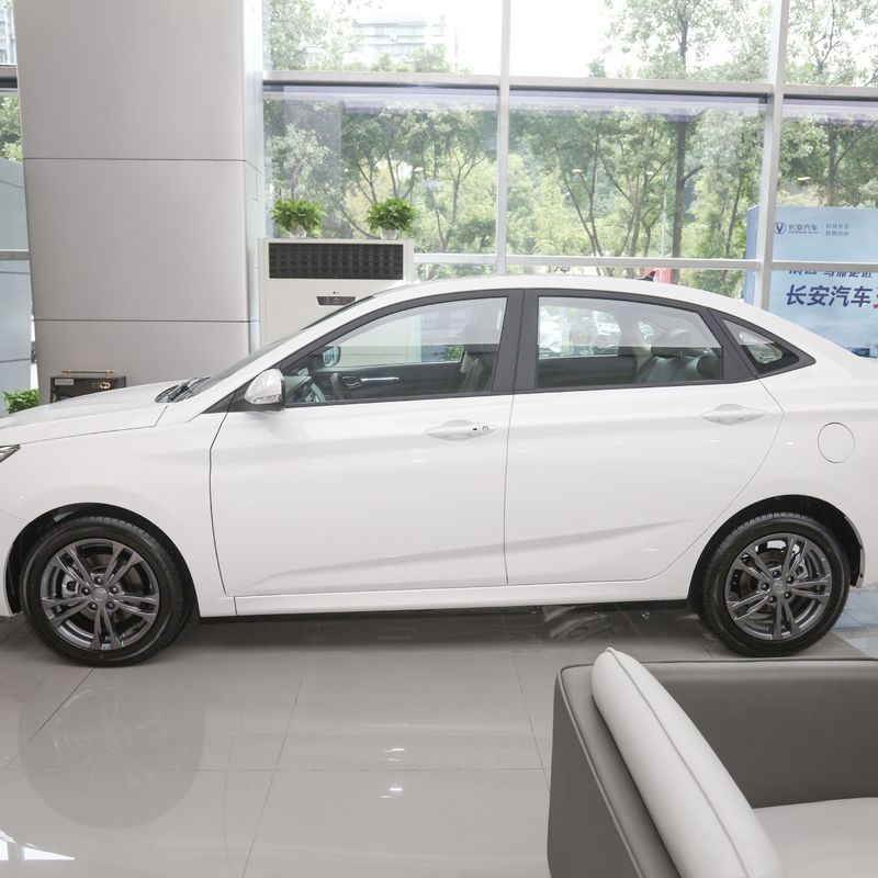 Changan 2023 CS35 PLUS High Speed Auto Suv Car with Front Disc Rear Disc Brake System