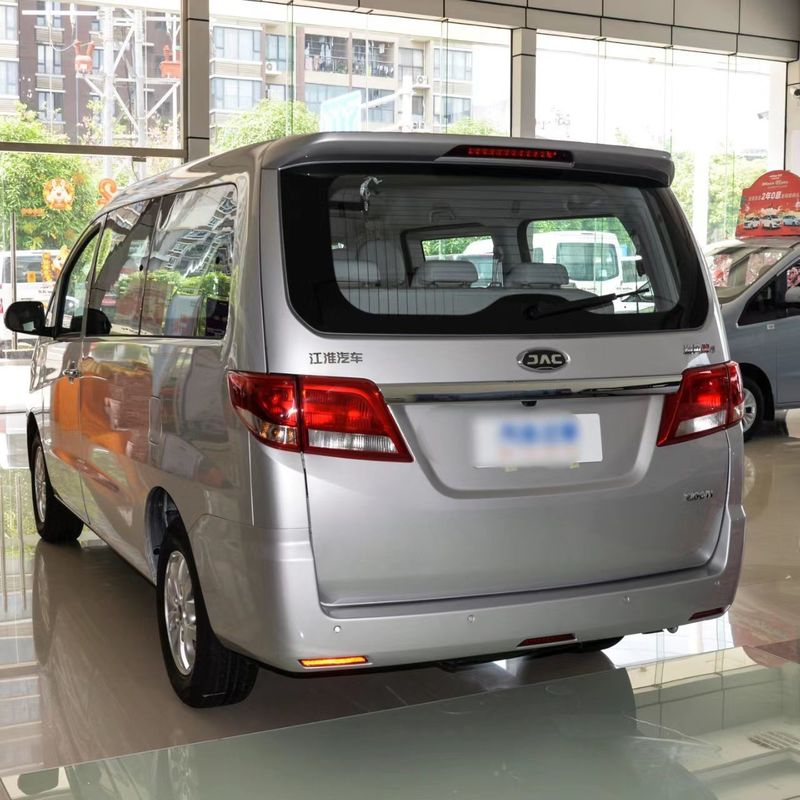Made 2022 JAC M4 2.0L CNG Electric Steering Euro VI Middle-Large MPV 4 Doors 7 Seats