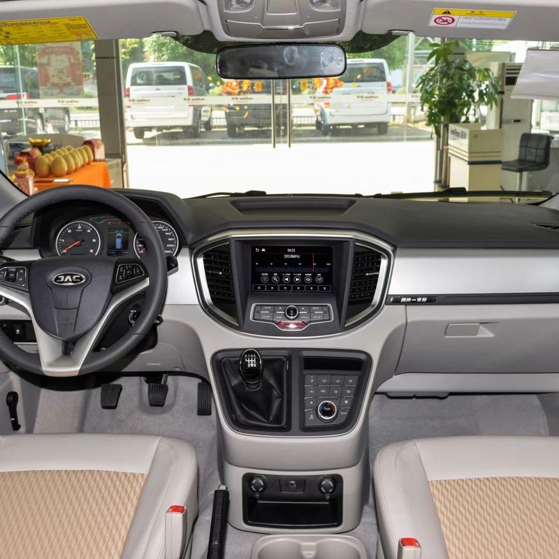 Made 2022 JAC M4 2.0L CNG Electric Steering Euro VI Middle-Large MPV 4 Doors 7 Seats