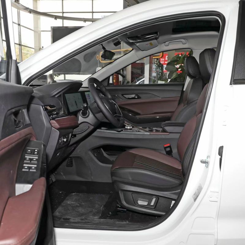 JAC X8 PLUS 2024 1.5TGDI Manual Middle SUV Petrol Car 5 Doors 5 Seats Rear Camera None