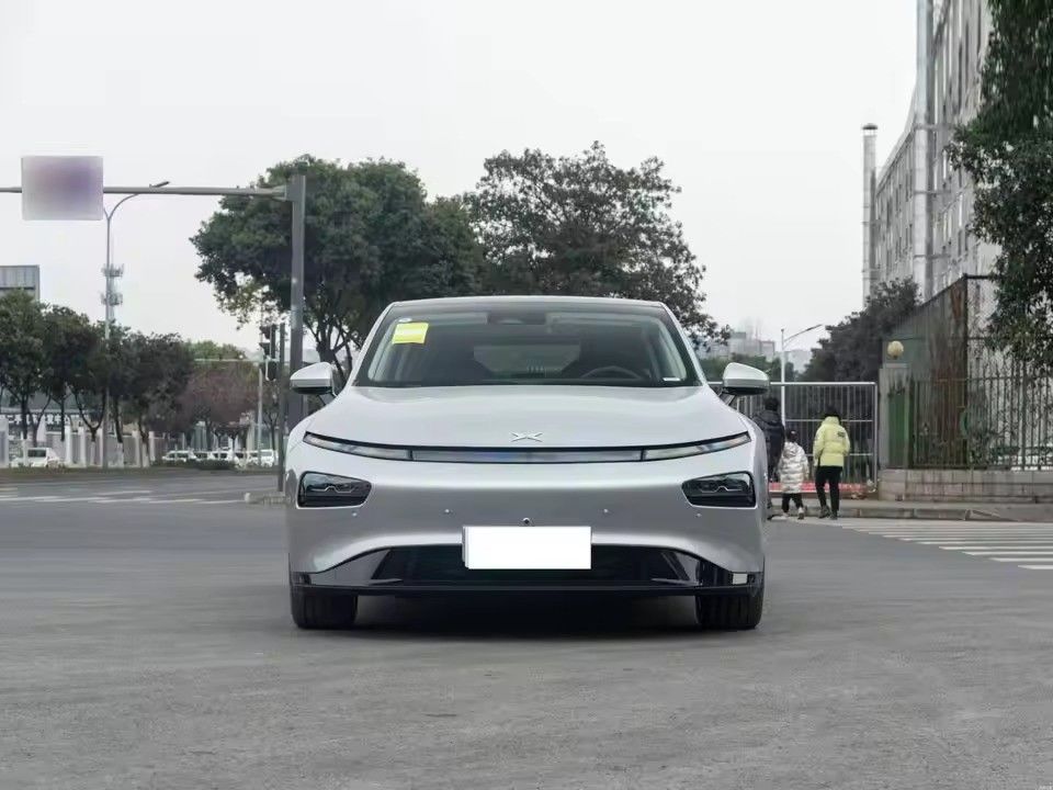 2024 Xpeng G6 4wd EV Electric Car 700km Max Range Multi Function Steering Wheel 5 Seats
